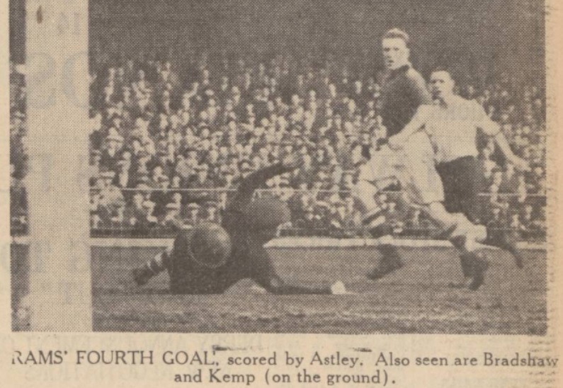 1937 DCFC v LFC image 3