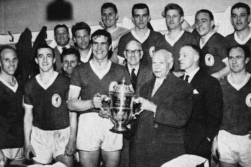 1961 LFC team picture with trophy