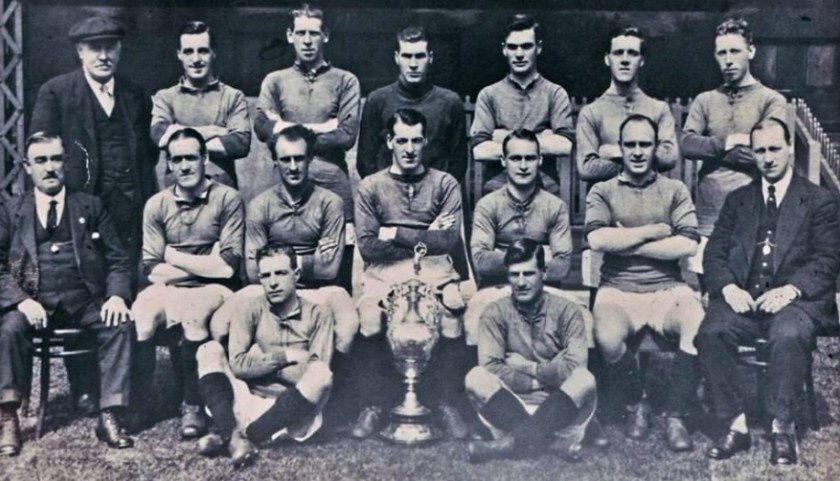 1922-dinner-1822-team