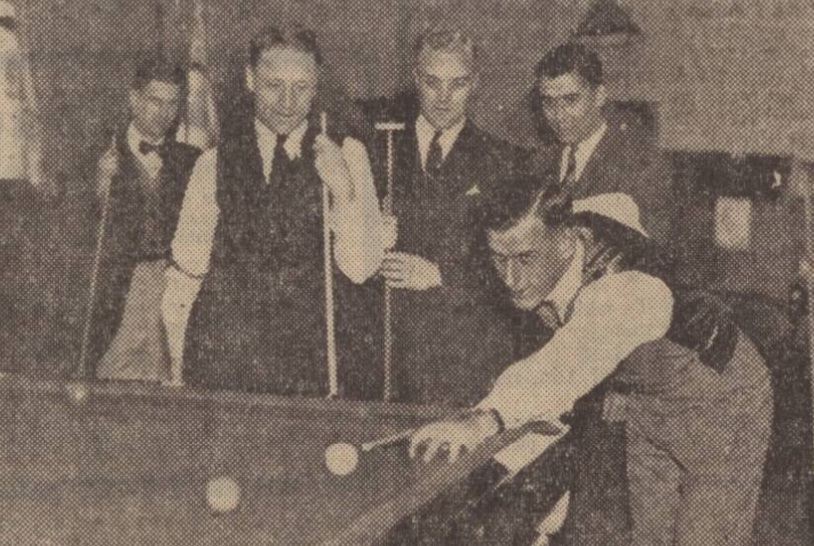 middlesbrough-players-at-billiard